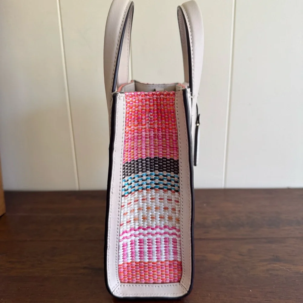 Kate Spade New York Manhattan Mini Woven Tote EUC